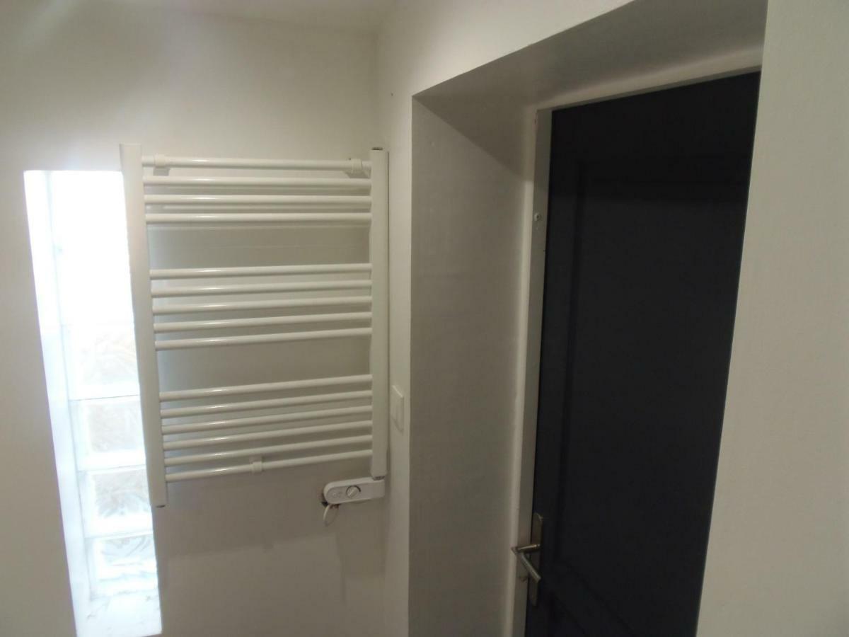 Apartamento Joli Mazet Entre Montpellier Et Nimes Aimargues Exterior foto